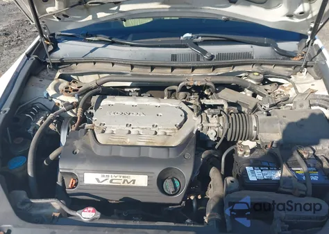 2010 Honda Accord 3.5 Ex-L from USA, damaged, VIN 1HGCS2B85AA004225